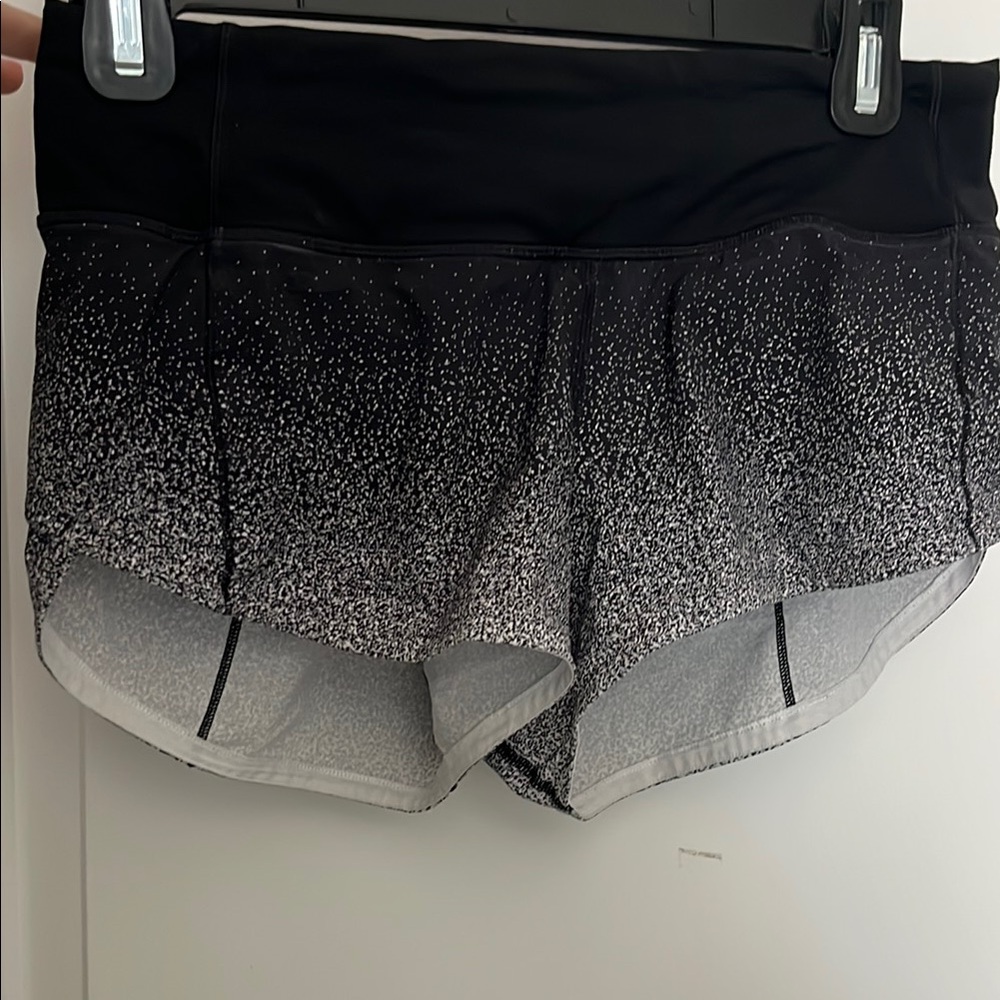 Lululemon Speed Ups Women's Black and White Shorts 2 inches